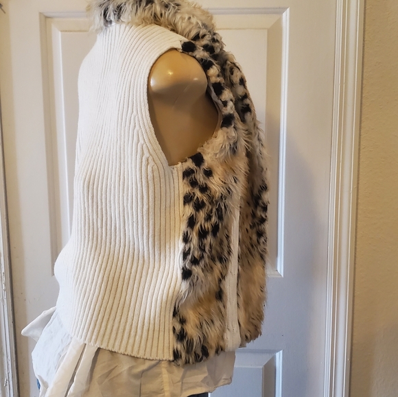 Xoxo vest - Picture 10 of 11